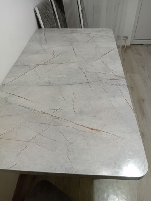 Продам стол кух.