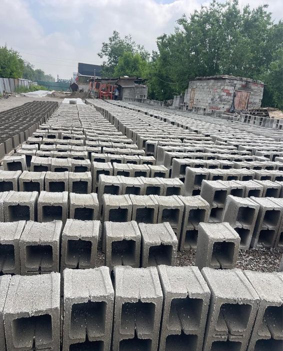 Кирпичи , сплиттерные блоки