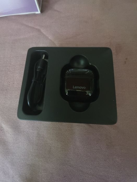 Căști Lenovo noi in cutie!