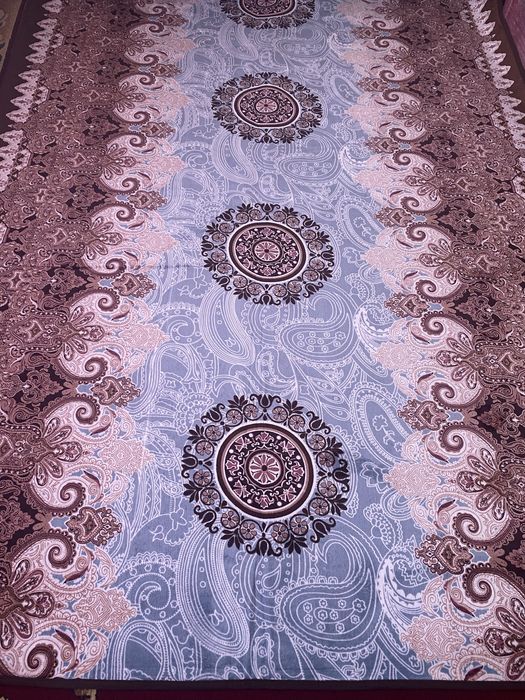 Продам дорожку для ковра