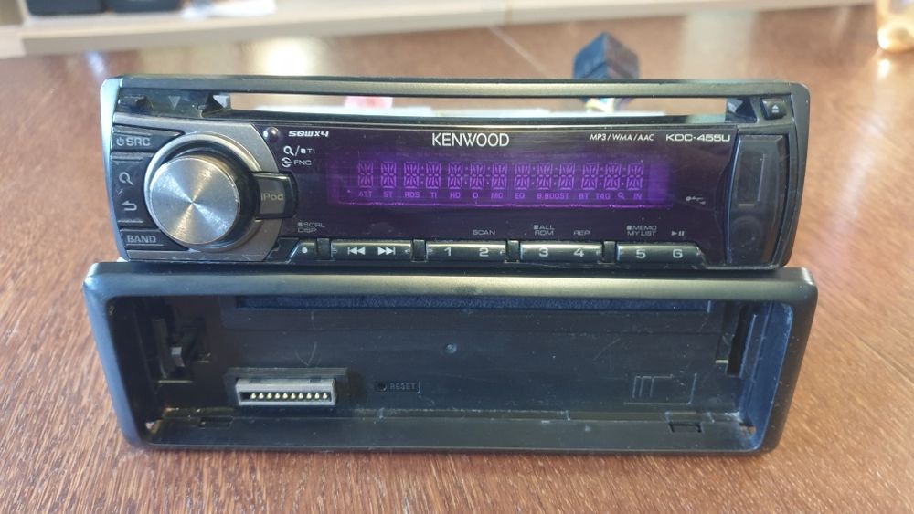 Авто плеър радио музика за кола Кенуулд Kenwood CD MP-3 USB AUX