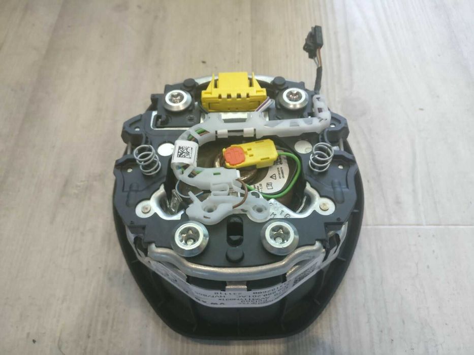 Airbag volan VW PASSAT B8 / GOLF VII 7 MK7 New Design Vw Logo 2020