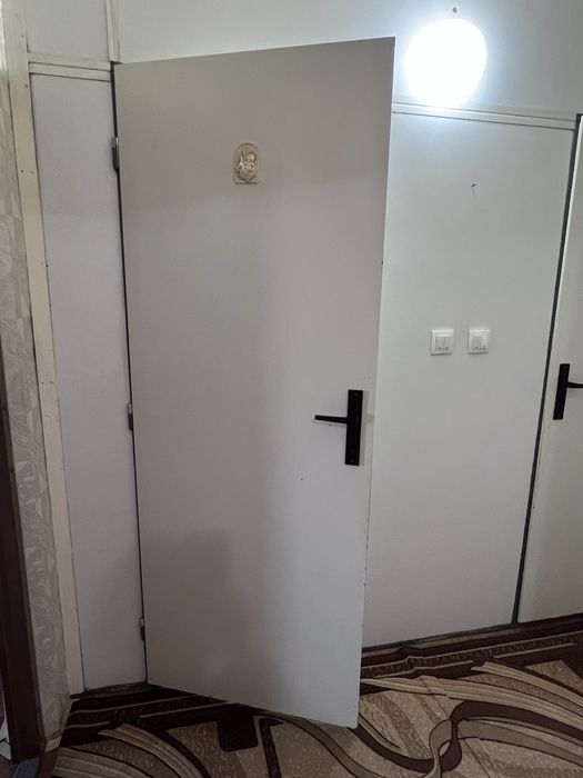 Стеновые панели + 3 двери, срочно