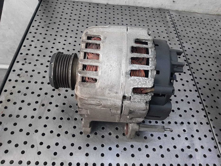 alternator cay 1.6 tdi audi a3 8p vw golf 6  skoda superb 2 03l903023f