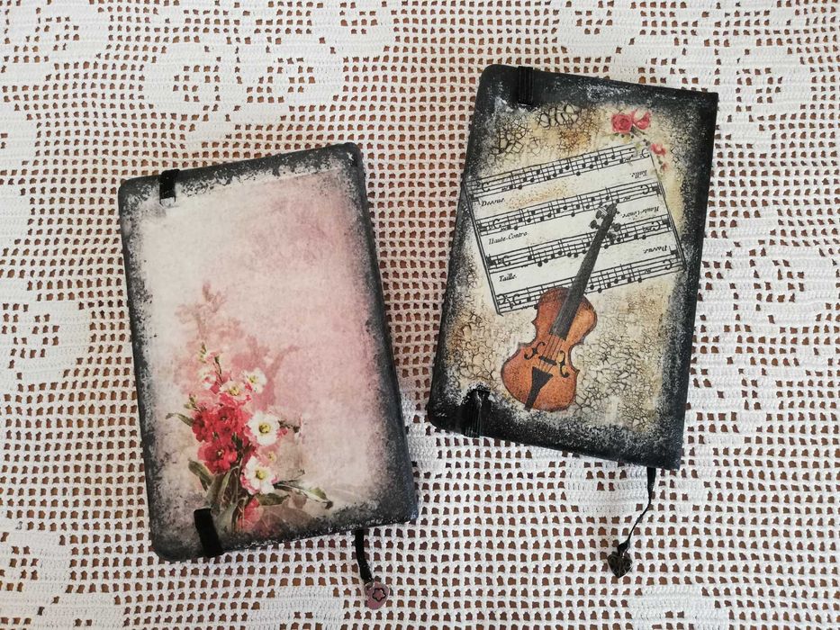 Тефтери с твърди корици ръчна декорация