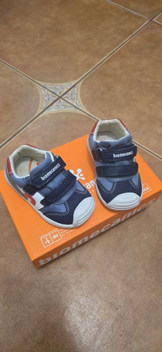 Adidasi Biomecanics ergonomici marimea 20 baieti