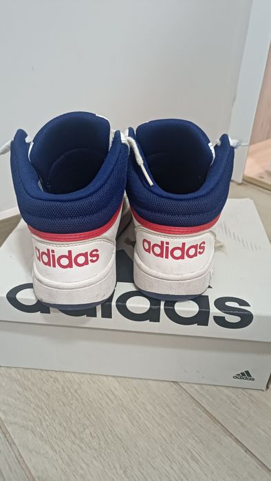 Оригинални кецове Adidas 36 н