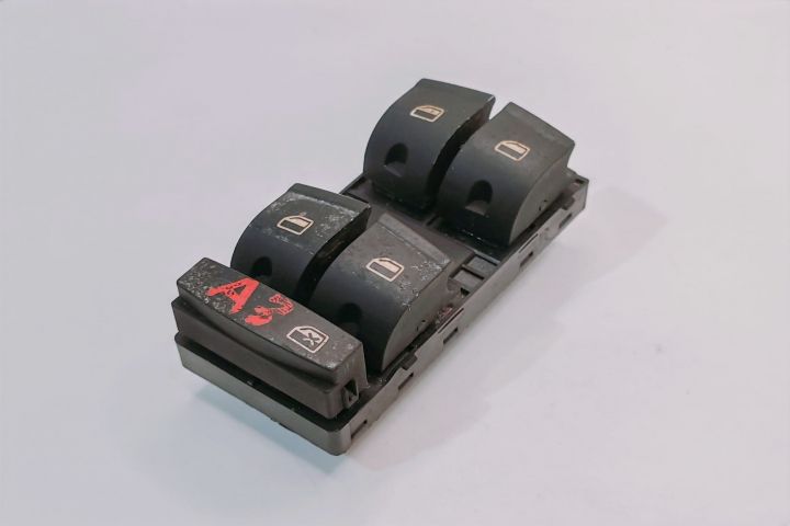 Panou Butoane Geamuri 4F0959851 Audi A6 4F/C6 seria