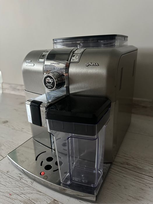 Кафеавтомат Saeco Syntia