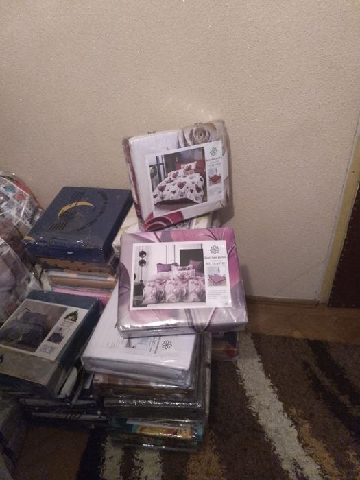 Vând lenjerie pilote pături cocolino