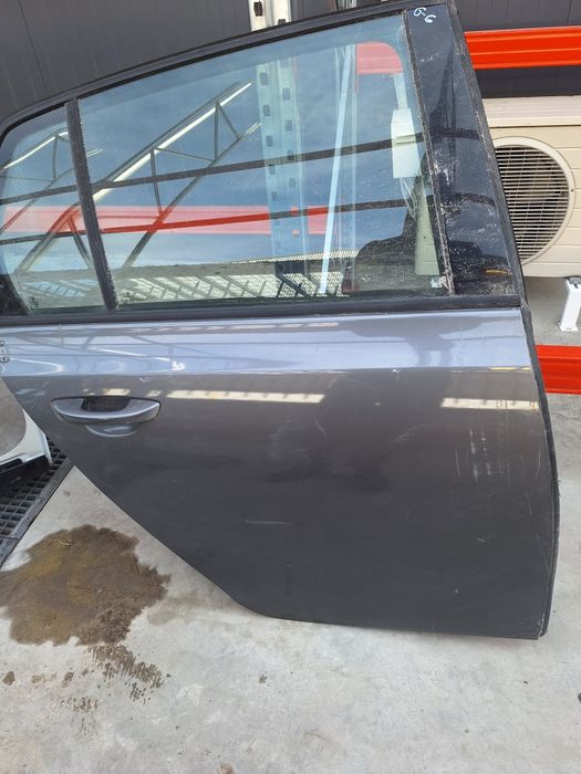 Задна дясна врата Vw Golf 6 hatchback / Фолксваген Голф 6 хечбек 2011г.
