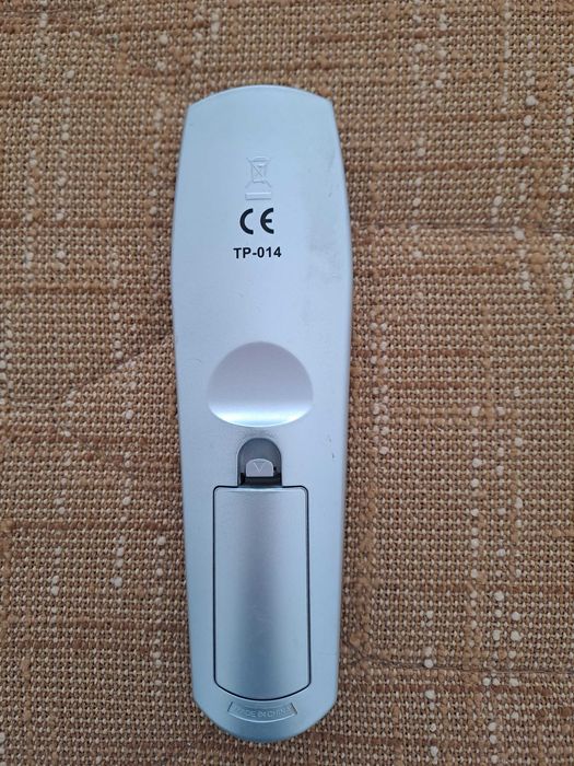 Продавам дистанционно TP-014 за ТВ приемник