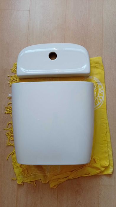 Тоалетно казанче- керамично