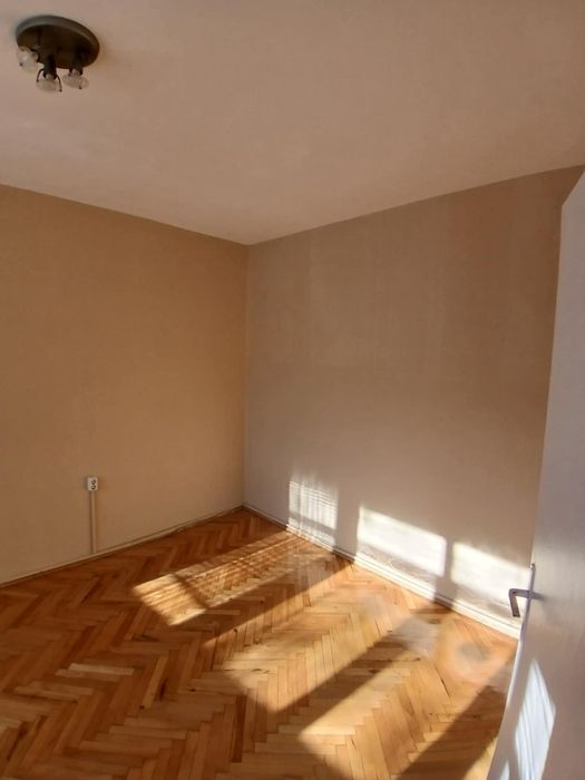 Дава се под наем Двустаен апартамент в София, Гео Милев - 70 кв.м за 650 € - Снимка #1