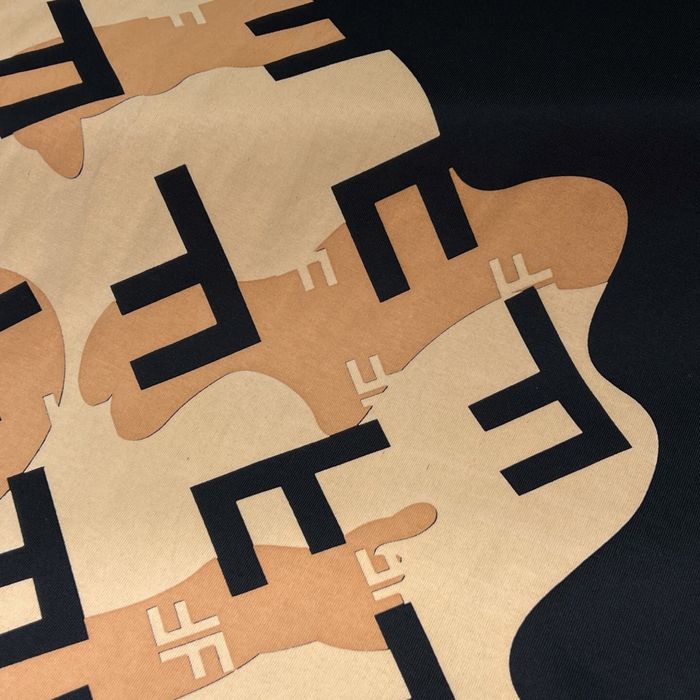 Tricou Fendi Original !