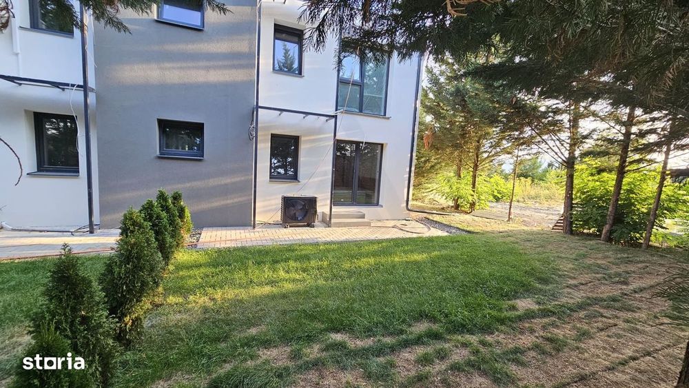 Apartament modern 3 camere 2 bai  terasa acoperita etaj 1 in Cristian