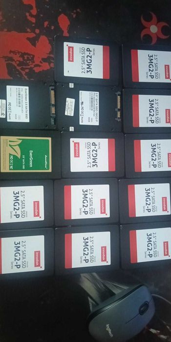Lot 14 bucăți SSD Industriale Innodisk 64GB, Sănătate 88% - 100%