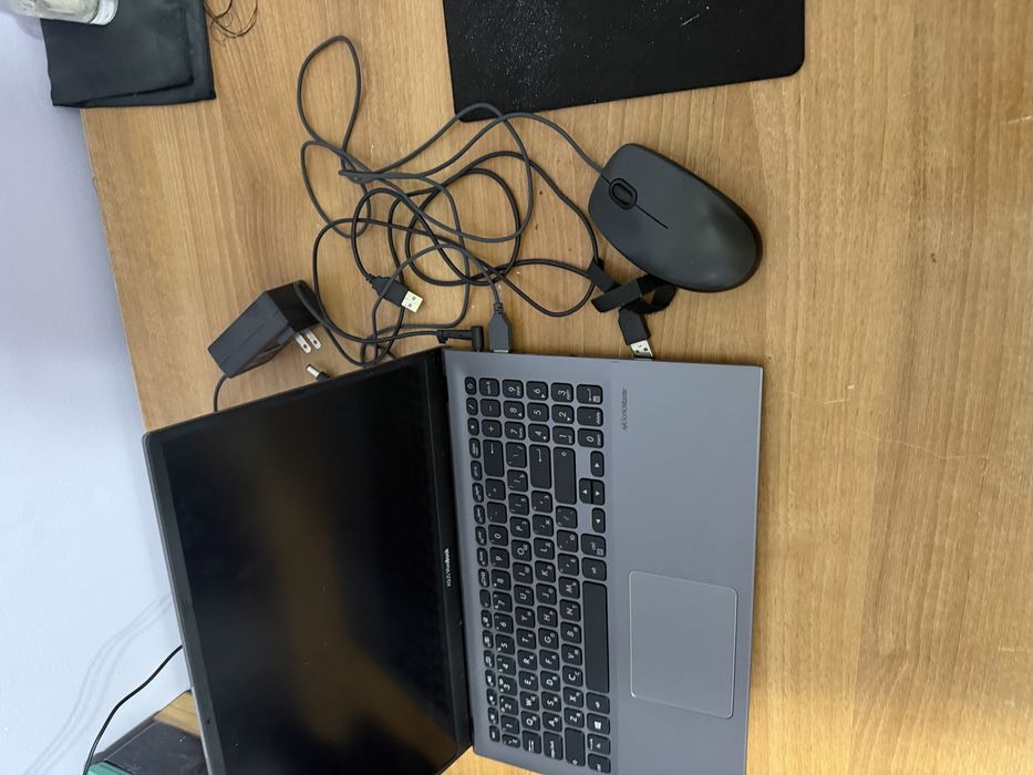 Продается Asus VivoBook