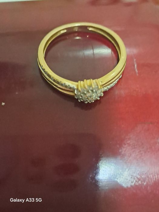 Inel aur 18k cu diamant natural 0,15 cu, certificat Sabrini,2,69gr.