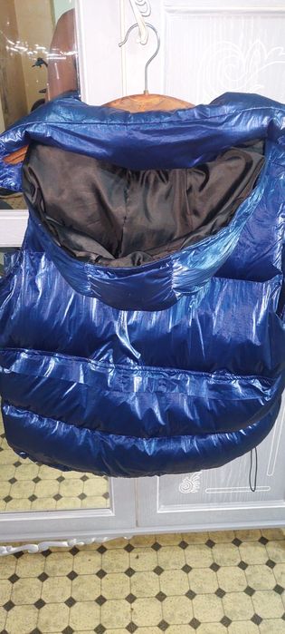 Продам желетку женскую