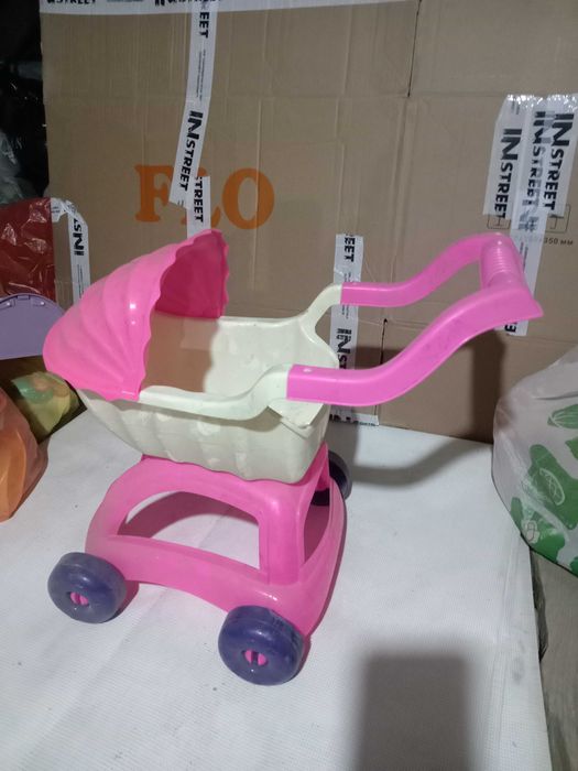 Продам игрушки для девочки. Куклы и др