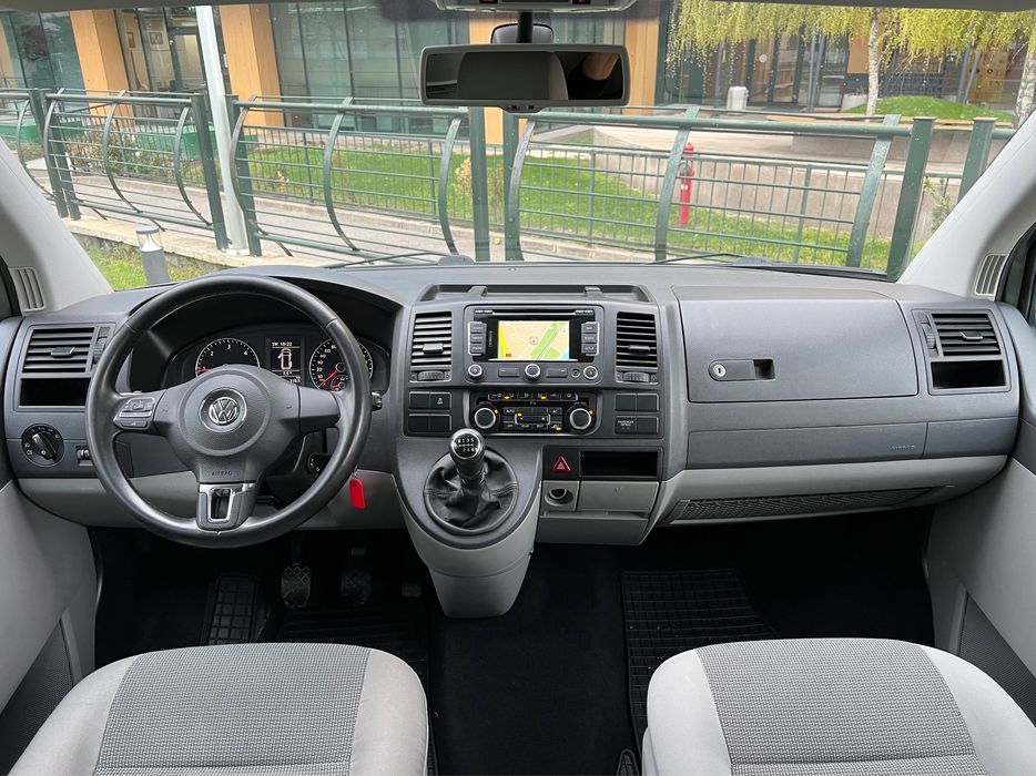 • Volkswagen Caravelle / 4x4 / Impecabilă •