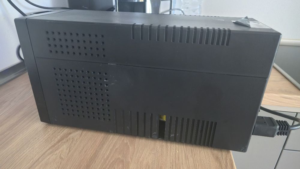 UPS PowerWalker VI 3000 SCL – 3000VA / 1800W,