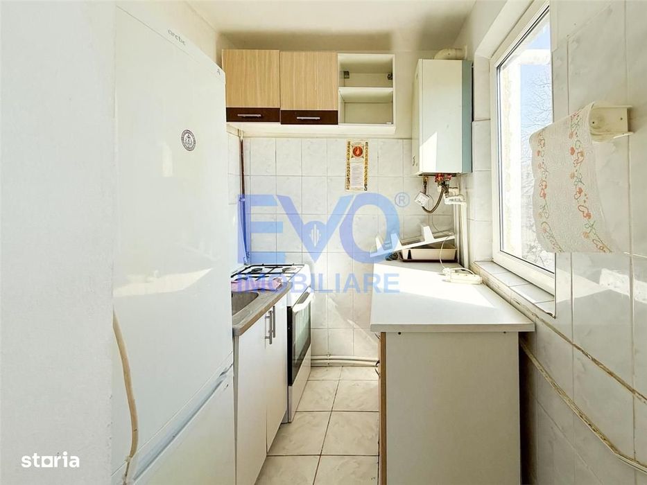 Apartament 3 camere, etajul 3, zona Tatarasi Liber