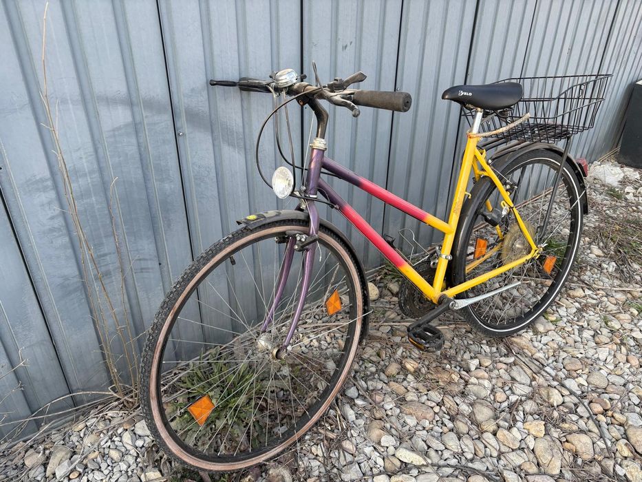 Vând biciclete cu coș