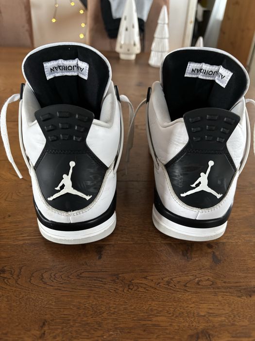 Air Jordan 4 Retro Military Black Original