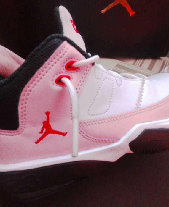 Jordan Max Aura 3 (Mesaj înainte de a comanda)