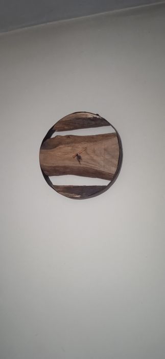 Часовник 40лв.  От дъб и стар обръч от буре