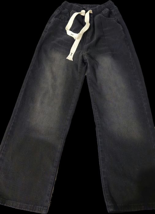 Продаются джинсы