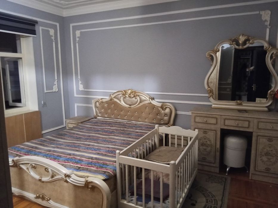 Дархон, 3 хонали уй, кирпич, 3 этаж, лифт бор, хозяйкали