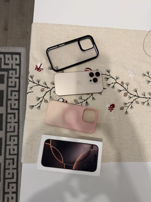 Iphone 16 pro Desert Titanium