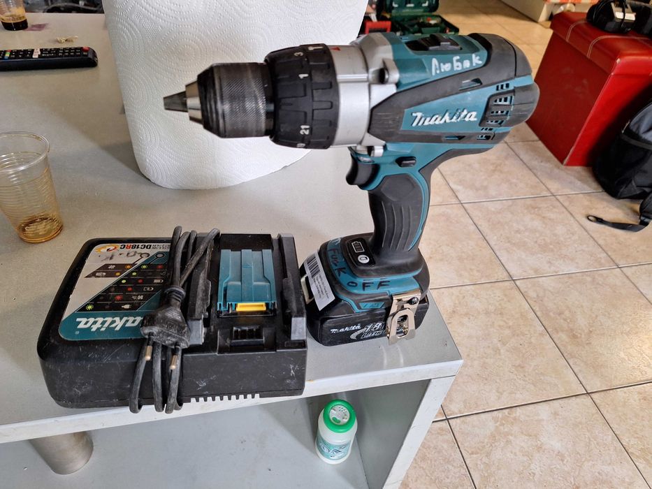 Удaрен винтоверт Makita DHP456