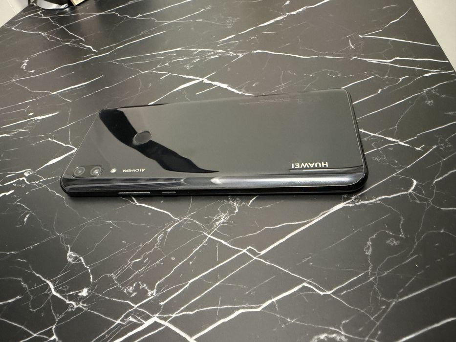 Huawei p smart z доста запазен