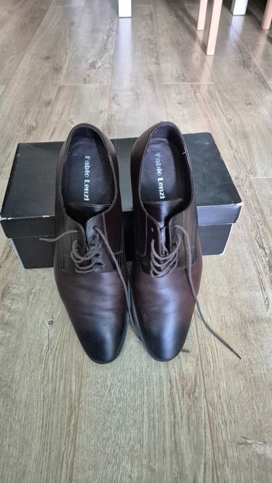 Pantofi eleganți bărbați