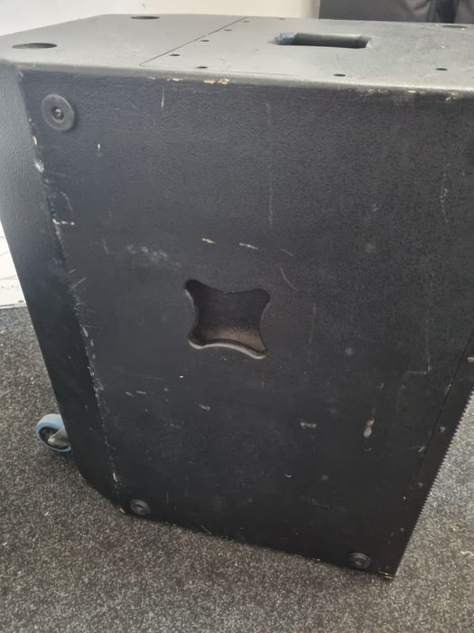 Vând subwoofer activ the box pro achat 118 A