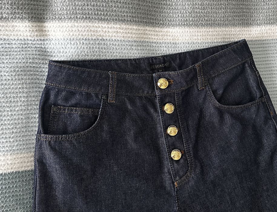 Оригинални дамски дънки Escada