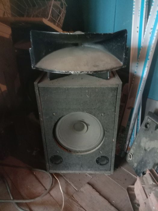 Акустическая колонка времён СССР,