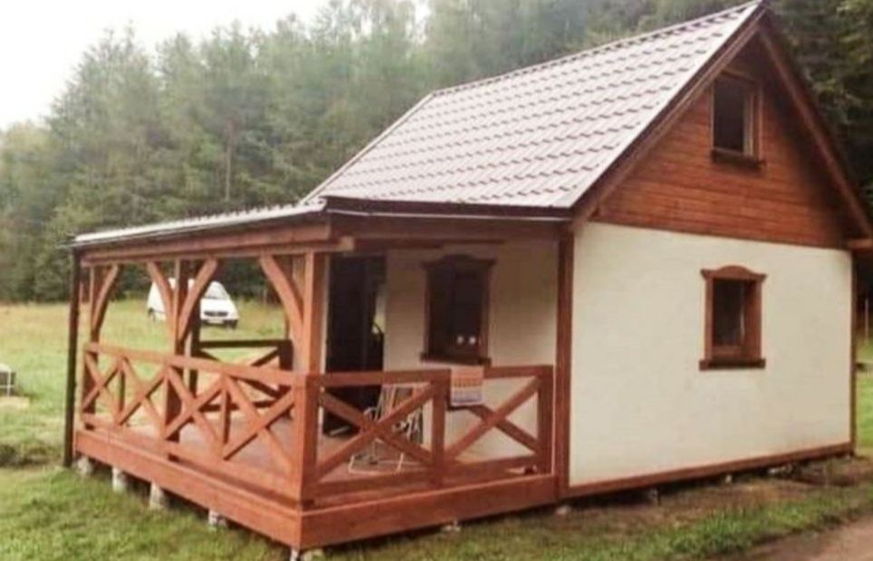 Case de vânzare din panouri sandwich