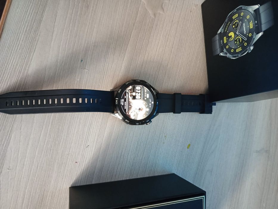 Смарт часы продам