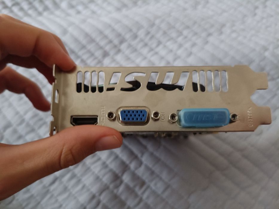 Видеокарта MSI GeForce GT 740 2GB GDDR5 (проверка fur mark)
