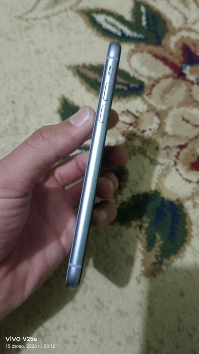 Iphone 11 64gb  aybi yuq yomkst 82%