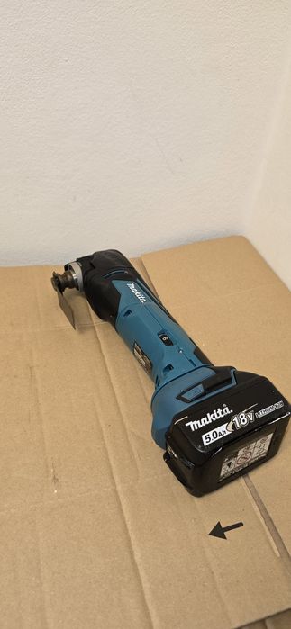 Makita DTM51 multicutter