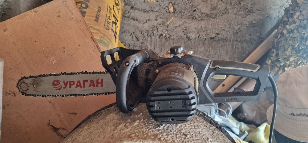 Электро пила хорошем состояний