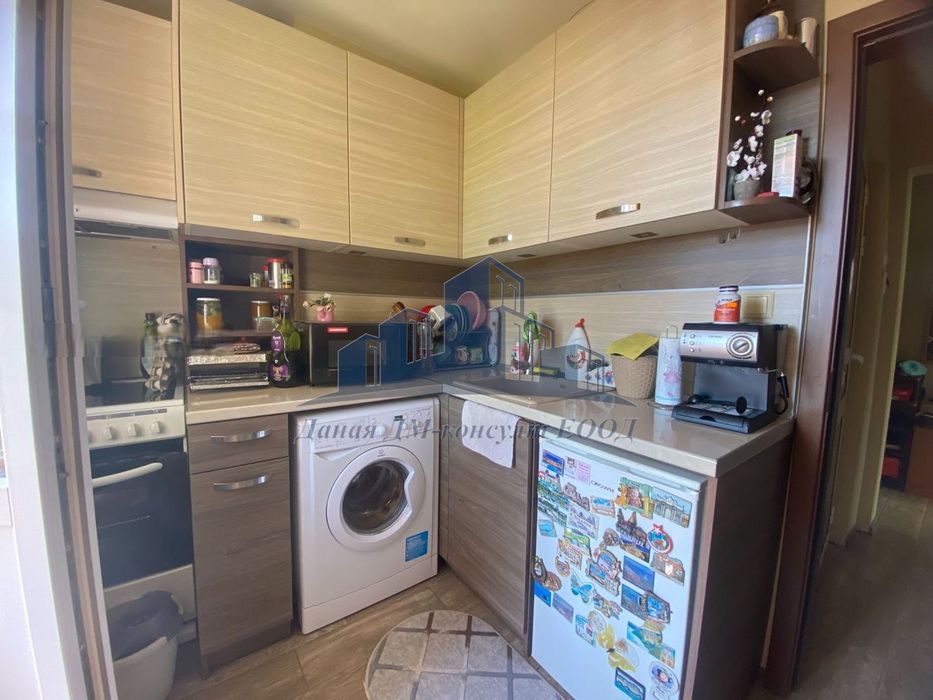 Дава се под наем Двустаен апартамент в Шумен, Център - 40 кв.м за 265.2 € - Снимка #2