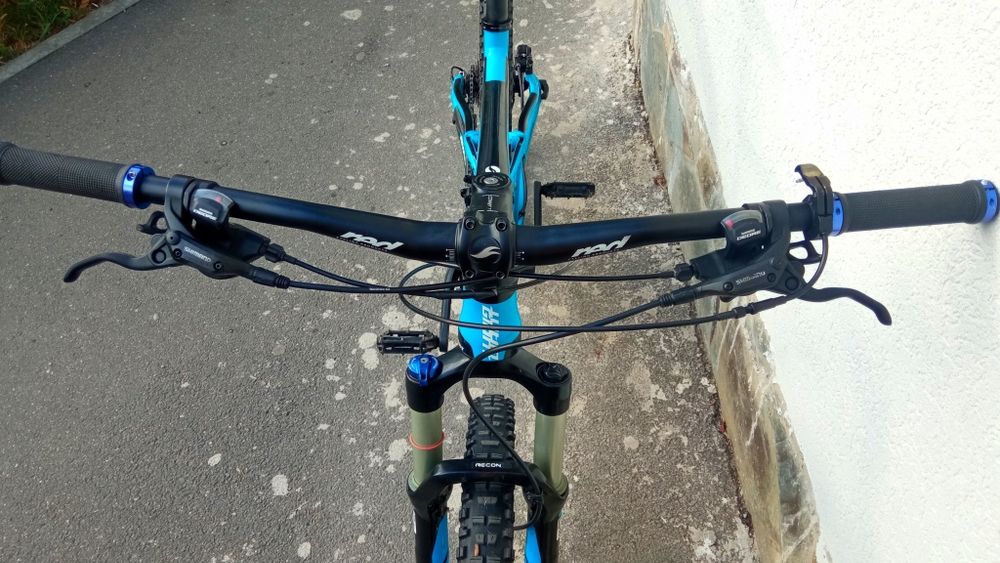 Giant 27,5r full suspensie cube