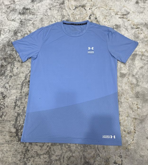 Продам Футболку Under Armour